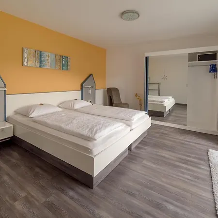 Hotelpension Gaestehaus Birgit بيت ضيافة 3*